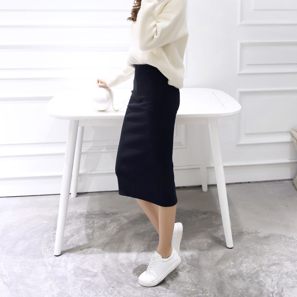 Pencil Skirts– Chic, Slim-Fit Office to Evening Style